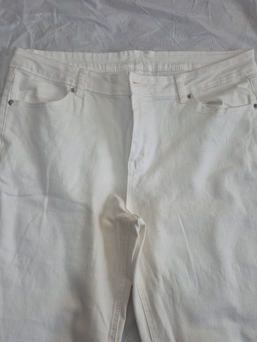 White Classic High-Rise Jeans